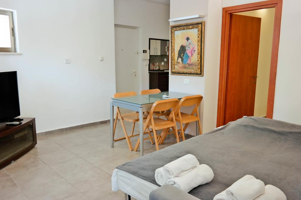Miraks Ge'Ula Apartment Tel Aviv Exterior foto